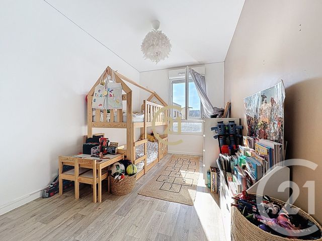 Appartement &agrave; vendre - 4 pi&egrave;ces - 83,72 m2 - Jouy Le Moutier - 95 - ILE-DE-FRANCE