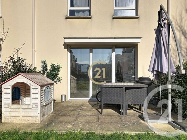 Appartement &agrave; vendre - 4 pi&egrave;ces - 83,72 m2 - Jouy Le Moutier - 95 - ILE-DE-FRANCE