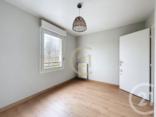 Appartement F2 &agrave; louer - 2 pi&egrave;ces - 48,92 m2 - Jouy Le Moutier - 95 - ILE-DE-FRANCE