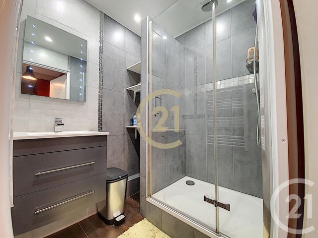 Appartement F3 &agrave; louer - 3 pi&egrave;ces - 54,27 m2 - Jouy Le Moutier - 95 - ILE-DE-FRANCE