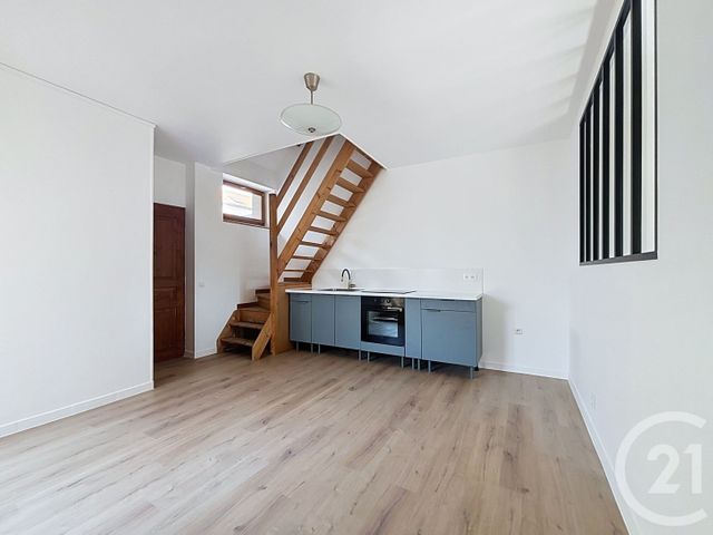 Appartement Duplex &agrave; louer - 3 pi&egrave;ces - 43,69 m2 - Neuville Sur Oise - 95 - ILE-DE-FRANCE