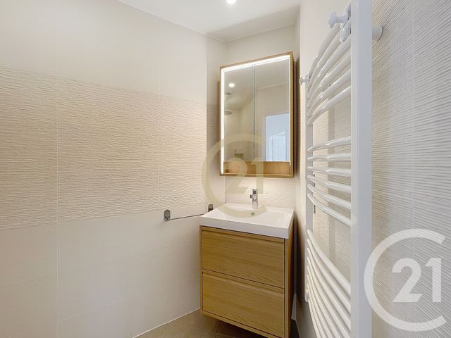 Appartement F3 &agrave; louer - 3 pi&egrave;ces - 63,17 m2 - Neuville Sur Oise - 95 - ILE-DE-FRANCE