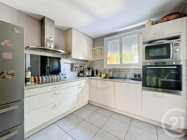 Maison à vendre - 5 pièces - 102,15 m2 - Jouy Le Moutier - 95 - ILE-DE-FRANCE