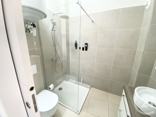 Appartement F2 &agrave; louer - 2 pi&egrave;ces - 28,70 m2 - Narbonne - 11 - LANGUEDOC-ROUSSILLON