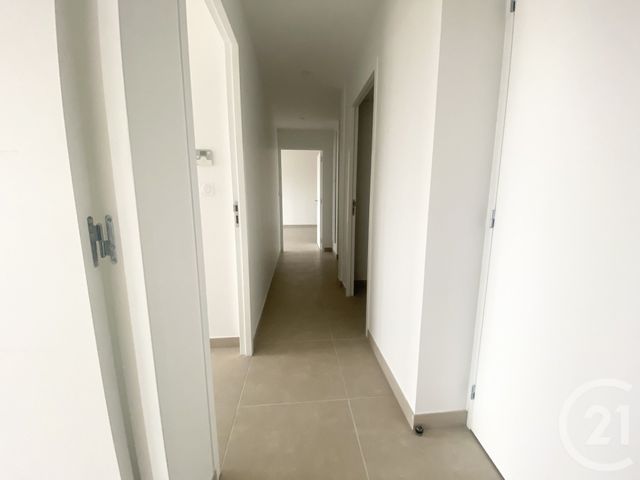 Appartement &agrave; louer - 3 pi&egrave;ces - 69,63 m2 - Port La Nouvelle - 11 - LANGUEDOC-ROUSSILLON