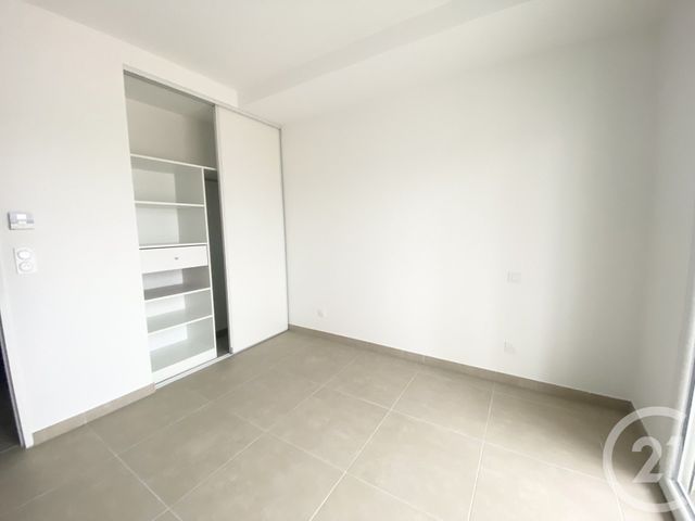 Appartement &agrave; louer - 3 pi&egrave;ces - 69,63 m2 - Port La Nouvelle - 11 - LANGUEDOC-ROUSSILLON