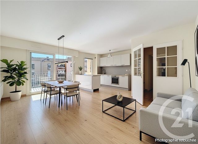 Appartement F4 &agrave; vendre - 4 pi&egrave;ces - 76,05 m2 - Mougins - 06 - PROVENCE-ALPES-COTE-D-AZUR