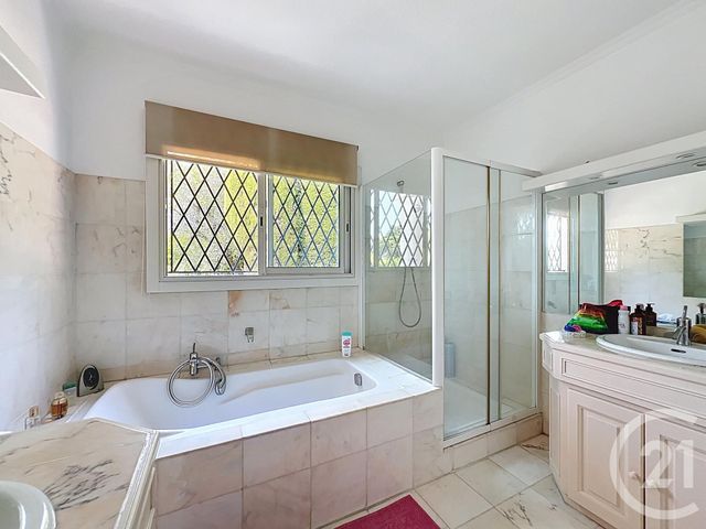 Maison &agrave; vendre - 6 pi&egrave;ces - 192 m2 - Mougins - 06 - PROVENCE-ALPES-COTE-D-AZUR