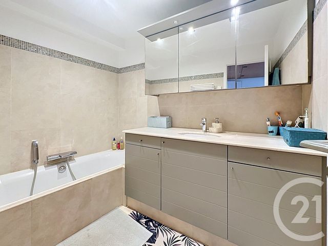 Appartement &agrave; vendre - 5 pi&egrave;ces - 115 m2 - Mougins - 06 - PROVENCE-ALPES-COTE-D-AZUR