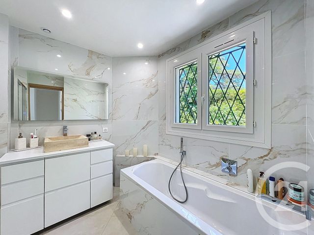 Maison à vendre - 4 pièces - 113,75 m2 - Cannes - 06 - PROVENCE-ALPES-COTE-D-AZUR