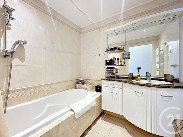 Appartement F3 &agrave; vendre - 3 pi&egrave;ces - 75 m2 - Mougins - 06 - PROVENCE-ALPES-COTE-D-AZUR