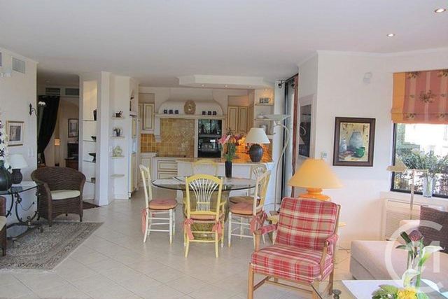 Appartement à vendre - 4 pièces - 132 m2 - Mougins - 06 - PROVENCE-ALPES-COTE-D-AZUR