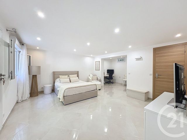Appartement F4 à vendre - 4 pièces - 113,75 m2 - Cannes - 06 - PROVENCE-ALPES-COTE-D-AZUR