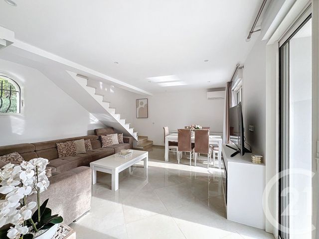 Appartement F4 à vendre - 4 pièces - 113,75 m2 - Cannes - 06 - PROVENCE-ALPES-COTE-D-AZUR