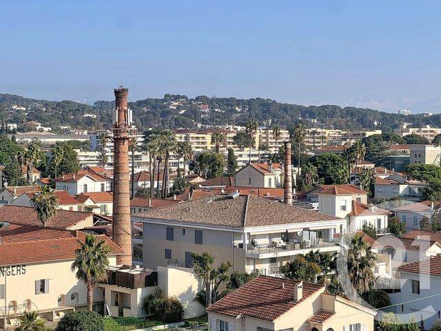 Appartement F4 &agrave; vendre - 4 pi&egrave;ces - 80,02 m2 - Le Golfe Juan - 06 - PROVENCE-ALPES-COTE-D-AZUR
