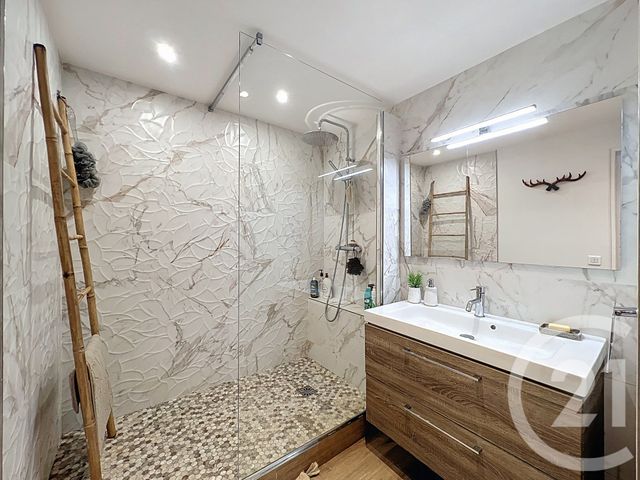 Appartement F4 &agrave; vendre - 4 pi&egrave;ces - 80,02 m2 - Le Golfe Juan - 06 - PROVENCE-ALPES-COTE-D-AZUR