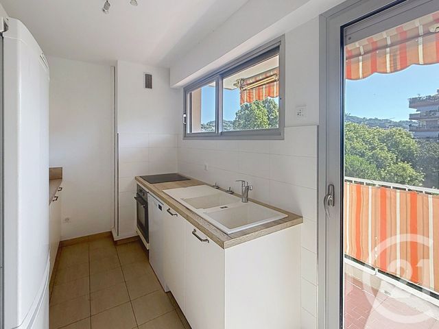 Appartement &agrave; vendre - 3 pi&egrave;ces - 62,70 m2 - Cannes La Bocca - 06 - PROVENCE-ALPES-COTE-D-AZUR