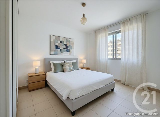 Appartement &agrave; vendre - 3 pi&egrave;ces - 62,70 m2 - Cannes La Bocca - 06 - PROVENCE-ALPES-COTE-D-AZUR