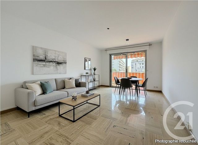 Appartement &agrave; vendre - 3 pi&egrave;ces - 62,70 m2 - Cannes La Bocca - 06 - PROVENCE-ALPES-COTE-D-AZUR