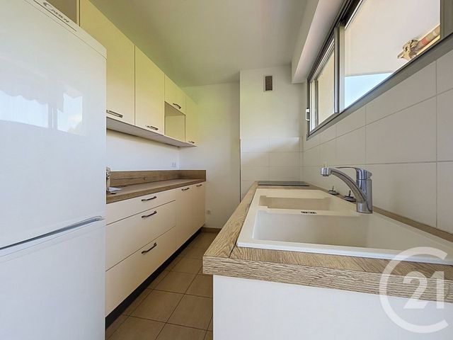Appartement &agrave; vendre - 3 pi&egrave;ces - 62,70 m2 - Cannes La Bocca - 06 - PROVENCE-ALPES-COTE-D-AZUR