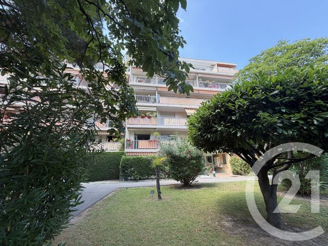 Appartement &agrave; vendre - 3 pi&egrave;ces - 62,70 m2 - Cannes La Bocca - 06 - PROVENCE-ALPES-COTE-D-AZUR