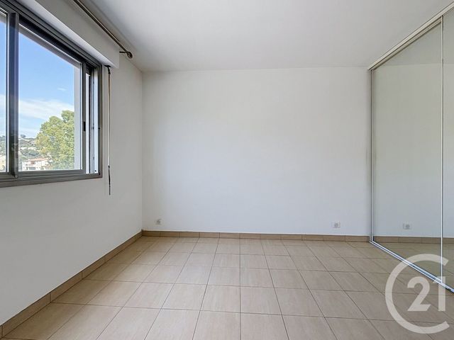Appartement &agrave; vendre - 3 pi&egrave;ces - 62,70 m2 - Cannes La Bocca - 06 - PROVENCE-ALPES-COTE-D-AZUR