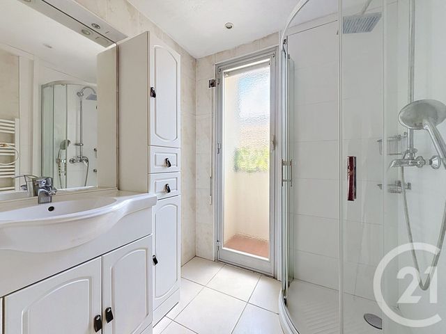 Appartement &agrave; vendre - 3 pi&egrave;ces - 62,70 m2 - Cannes La Bocca - 06 - PROVENCE-ALPES-COTE-D-AZUR