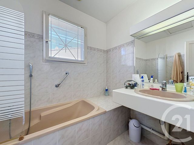 Maison &agrave; vendre - 4 pi&egrave;ces - 131 m2 - Mougins - 06 - PROVENCE-ALPES-COTE-D-AZUR