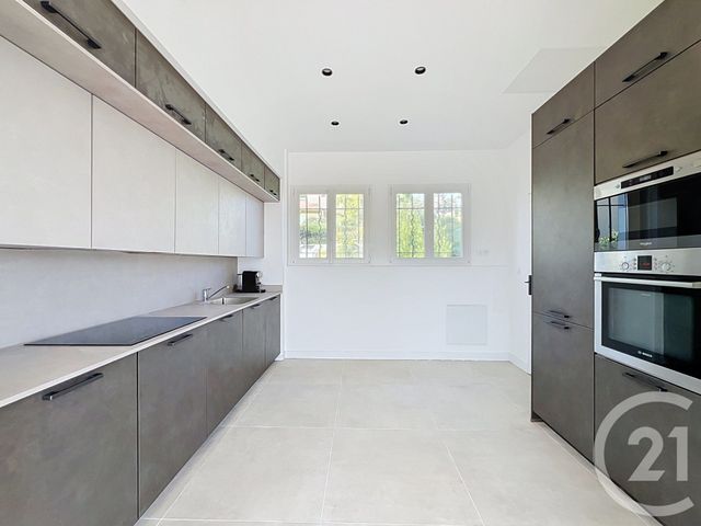 Maison &agrave; vendre - 6 pi&egrave;ces - 147,49 m2 - Mandelieu La Napoule - 06 - PROVENCE-ALPES-COTE-D-AZUR