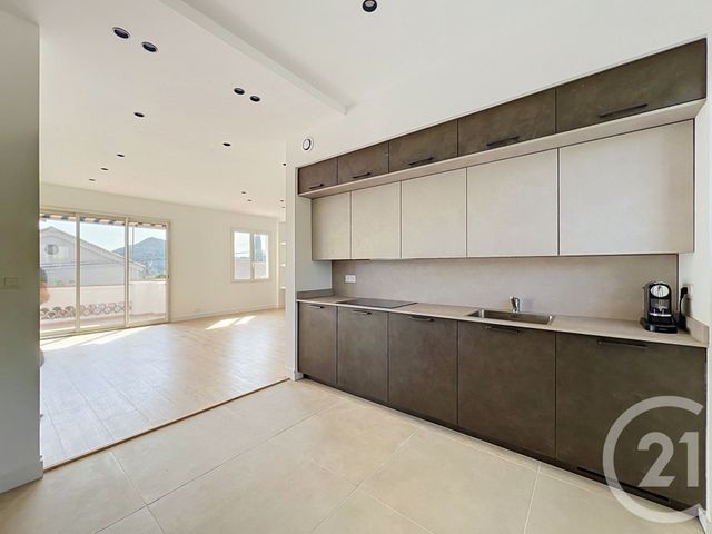 Maison &agrave; vendre - 6 pi&egrave;ces - 147,49 m2 - Mandelieu La Napoule - 06 - PROVENCE-ALPES-COTE-D-AZUR