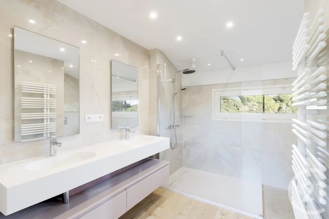 Maison &agrave; vendre - 7 pi&egrave;ces - 235 m2 - Mougins - 06 - PROVENCE-ALPES-COTE-D-AZUR