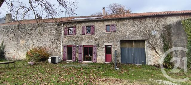 Maison &agrave; vendre - 6 pi&egrave;ces - 109,70 m2 - Parthenay - 79 - POITOU-CHARENTES