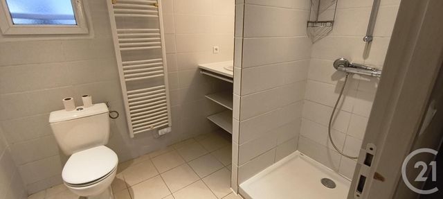 Maison &agrave; louer - 3 pi&egrave;ces - 89,20 m2 - St Pardoux - 79 - POITOU-CHARENTES