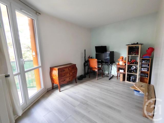 Appartement F4 &agrave; vendre - 4 pi&egrave;ces - 74,85 m2 - Franconville La Garenne - 95 - ILE-DE-FRANCE