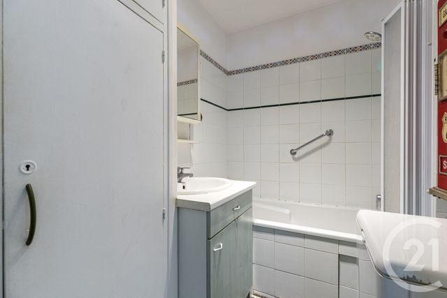 Appartement T3 à vendre - 3 pièces - 68,81 m2 - Paris - 75006 - ILE-DE-FRANCE