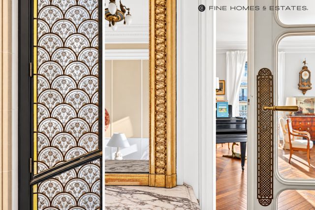 Appartement F5 &agrave; vendre - 5 pi&egrave;ces - 152,71 m2 - Paris - 75006 - ILE-DE-FRANCE