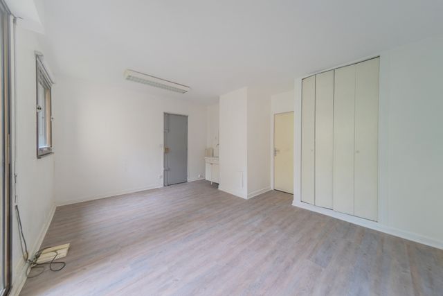 Appartement T3 à vendre - 3 pièces - 56,11 m2 - Paris - 75006 - ILE-DE-FRANCE