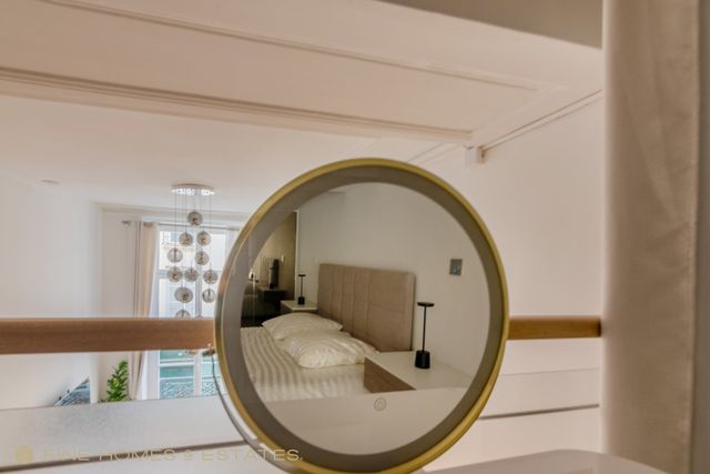 Appartement F2 à vendre - 2 pièces - 46 m2 - Paris - 75006 - ILE-DE-FRANCE