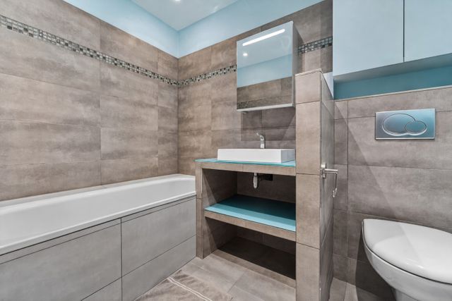 Appartement F5 &agrave; vendre - 5 pi&egrave;ces - 105,09 m2 - Paris - 75014 - ILE-DE-FRANCE