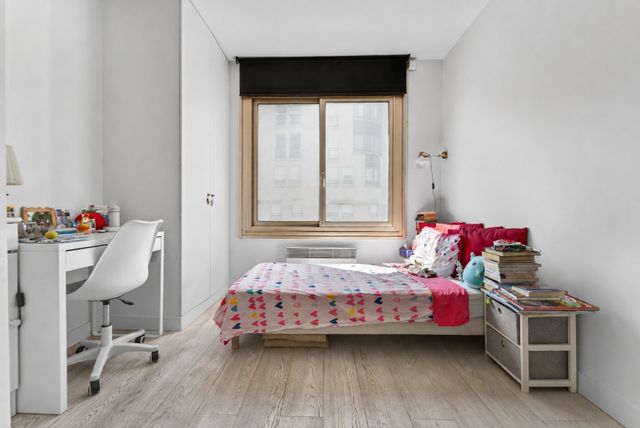 Appartement F5 &agrave; vendre - 5 pi&egrave;ces - 105,09 m2 - Paris - 75014 - ILE-DE-FRANCE