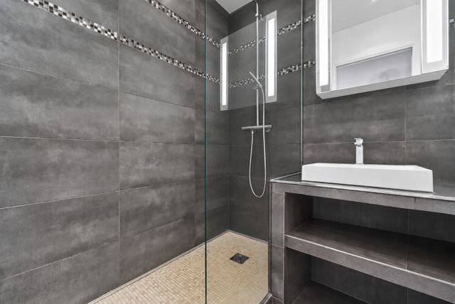 Appartement F5 &agrave; vendre - 5 pi&egrave;ces - 105,09 m2 - Paris - 75014 - ILE-DE-FRANCE