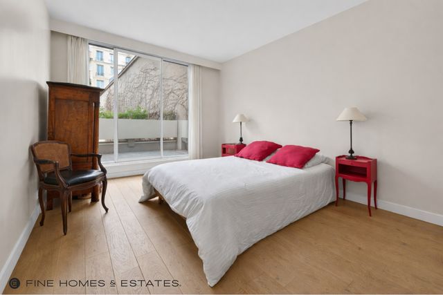 Appartement F5 &agrave; vendre - 5 pi&egrave;ces - 122,95 m2 - Paris - 75006 - ILE-DE-FRANCE