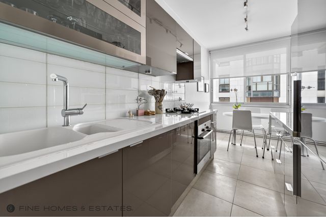 Appartement F5 &agrave; vendre - 5 pi&egrave;ces - 122,95 m2 - Paris - 75006 - ILE-DE-FRANCE