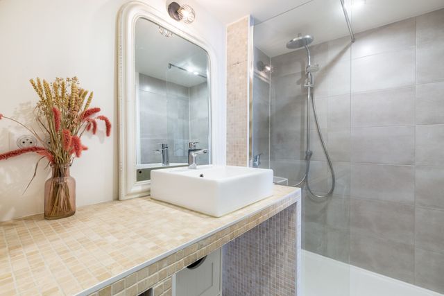 Appartement F3 &agrave; louer - 3 pi&egrave;ces - 62,29 m2 - Paris - 75014 - ILE-DE-FRANCE