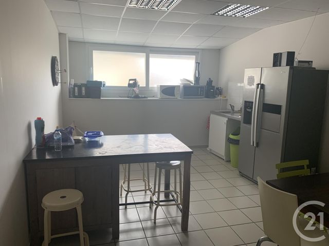 Local commercial à louer - 21.3 m2 - 23 - Creuse