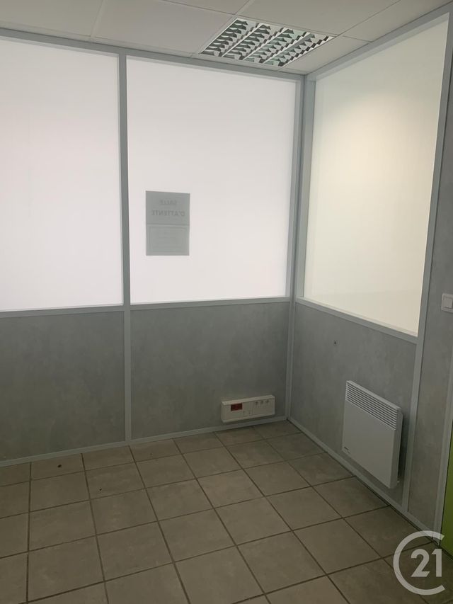 Local commercial à louer - 21.3 m2 - 23 - Creuse