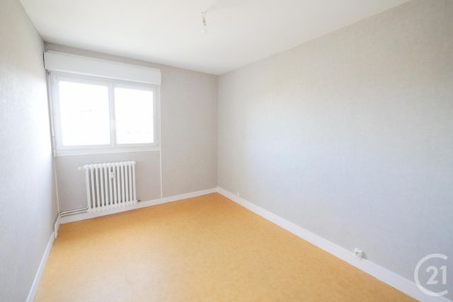 Appartement F5 à louer - 5 pièces - 90 m2 - Gueret - 23 - LIMOUSIN