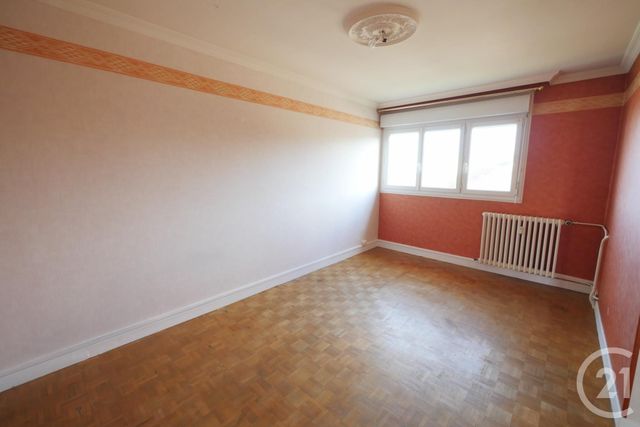 Appartement F5 à louer - 5 pièces - 90 m2 - Gueret - 23 - LIMOUSIN