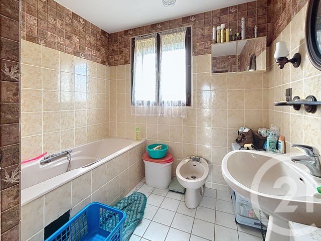 Maison à vendre - 5 pièces - 111,06 m2 - Gueret - 23 - LIMOUSIN