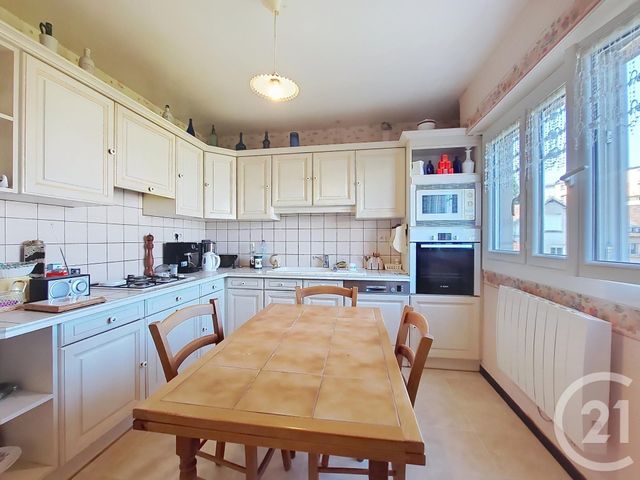 Appartement F4 à vendre - 4 pièces - 100,17 m2 - Gueret - 23 - LIMOUSIN